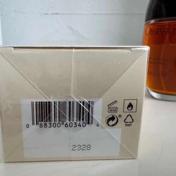 Calvin Klein Obsession eau de parfum spray vaporisateur 3.4 Fl Oz 100 ml. - Picture 5 of 6